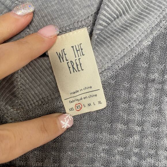 FREE PEOPLE Womens Burnout Off Shoulder Long Sleeve Waffle Knit Thermal Top XS - Picture 13 of 13